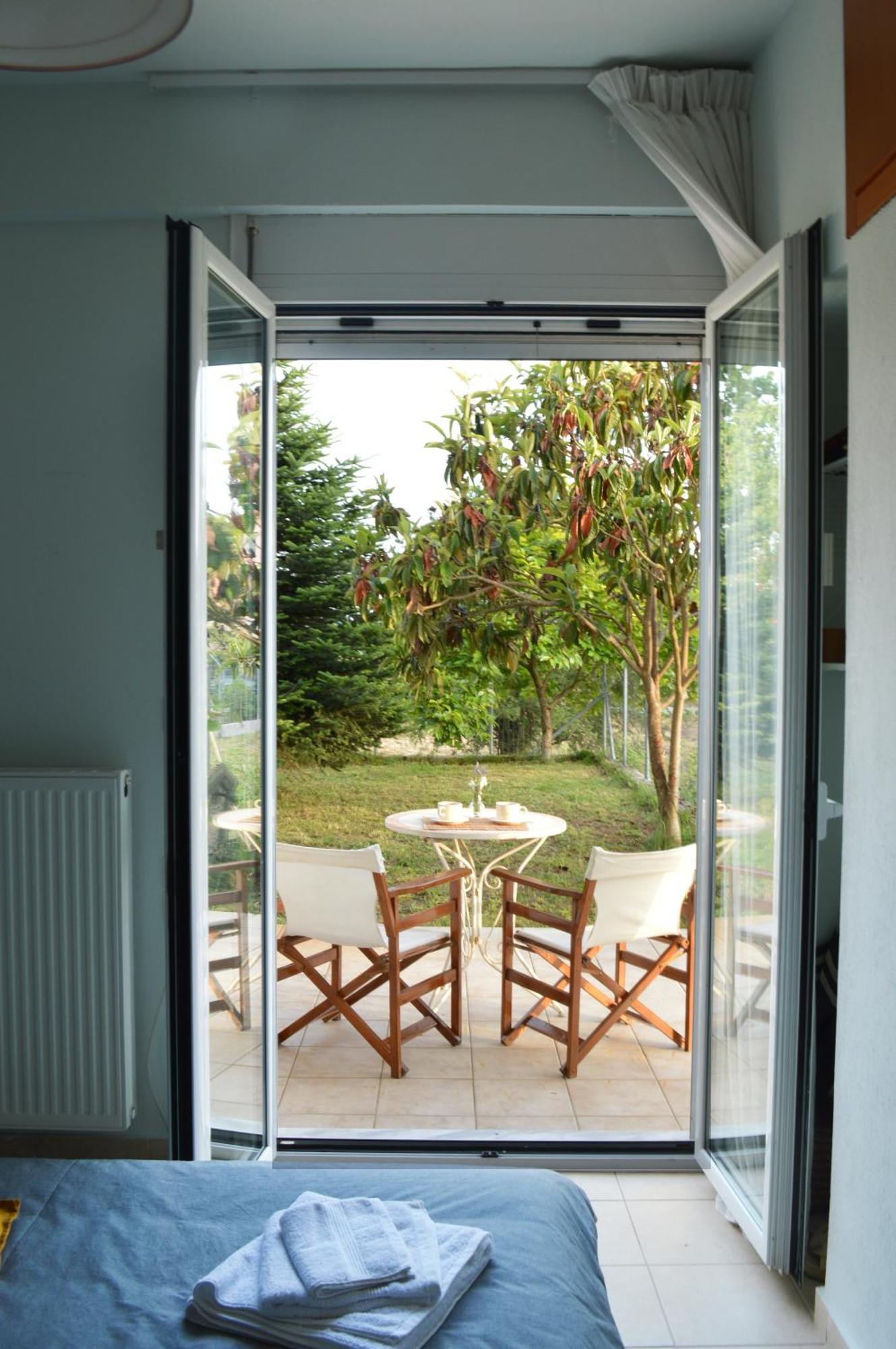 Sunny Retreat With A Garden Terrace Private Room 约阿尼纳 外观 照片